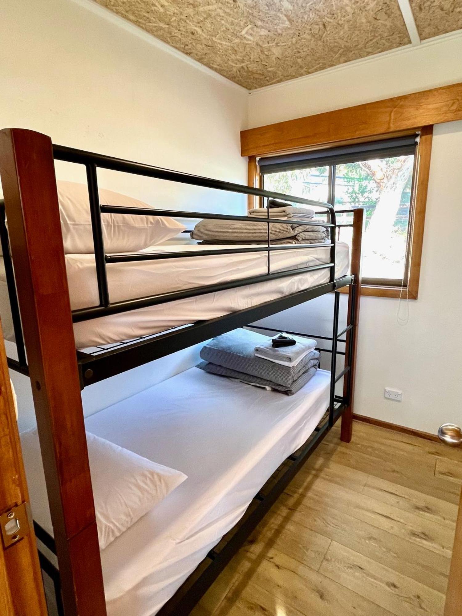 Cooinda Holiday Village Cabins American River Bagian luar foto